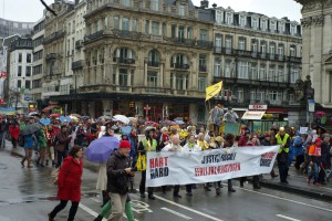 Parade.Pascale.11